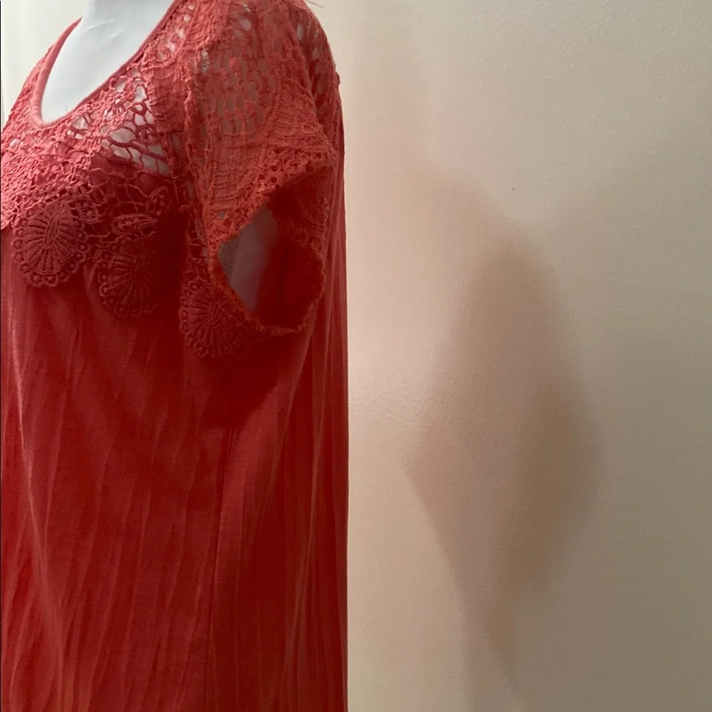 New Directions Coral Lace Blouse - Picture 5 of 8